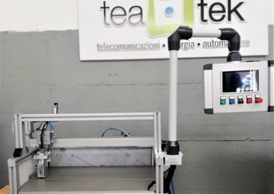 TeaTek_macchina per marcatura parti_postazione semi automatica